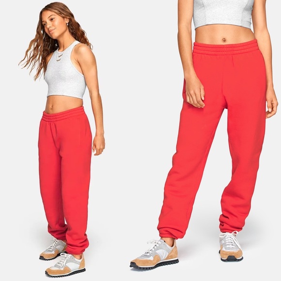Outdoor Voices Nimbus Sweatpants Apple Red - Picture 6 of 8